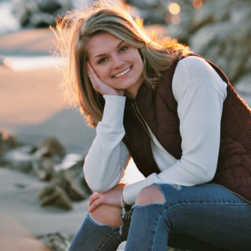 Meet your Posher, Devan